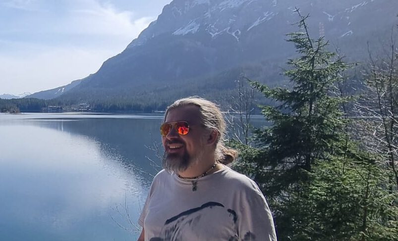 Ein neues Kapitel: Musikalische Leitung durch Sebastian Brand Sebastian Brand